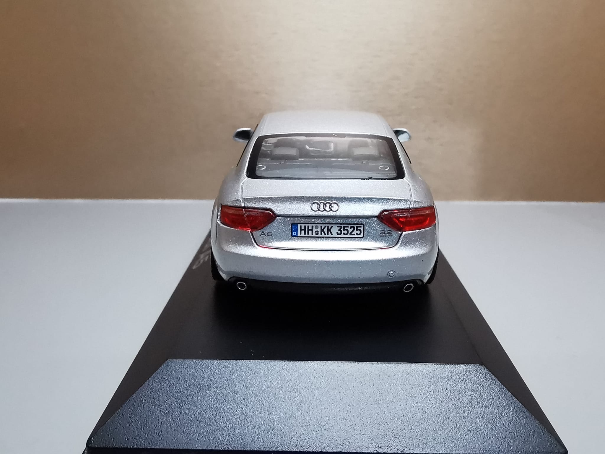 Audi A5 Coupe 2009 silver - 3