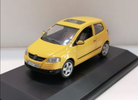 VW FOX GALBEN