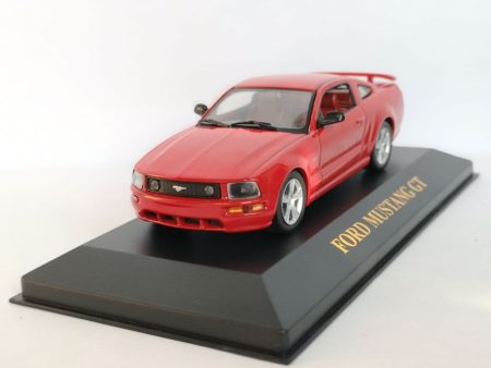 FORD MUSTANG GT ROSU 2005