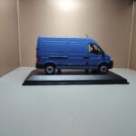 Opel mavano albastr 1