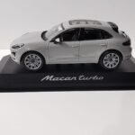 Porsche Macan Turbo 2019 Chalk Grey – 1