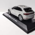 Porsche Macan Turbo 2019 Chalk Grey – 1