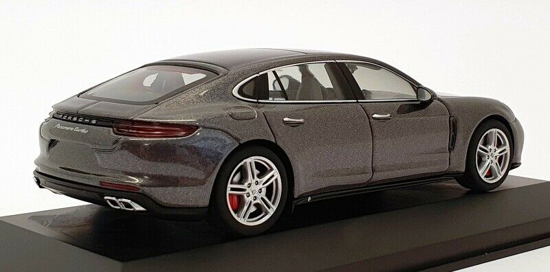 Porsche Panamera Turbo Executive - 2