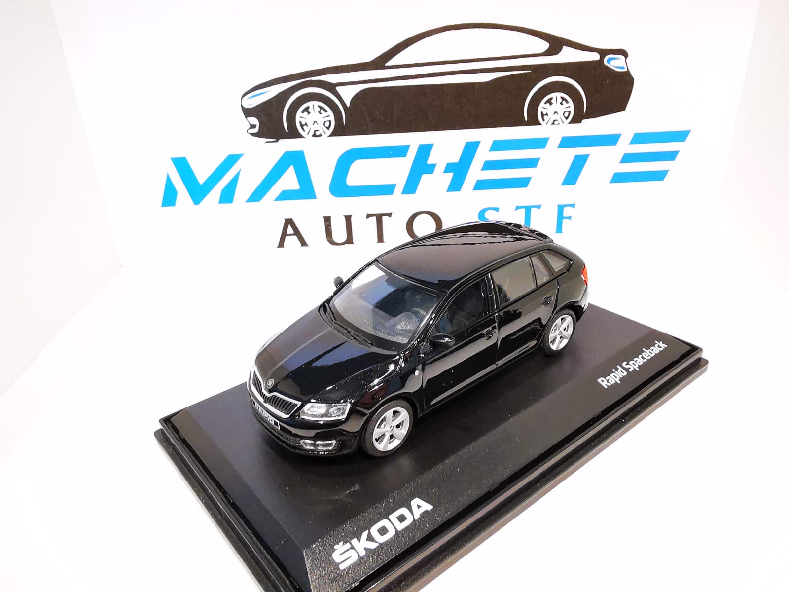 SKODA RAPID SPACEBACK -1