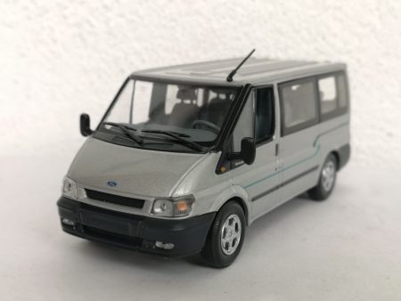 Ford Transit 2000 gri 9 locuri
