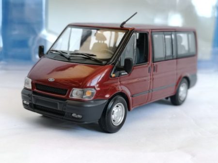 Ford Transit 2000 visiniu 9 locuri