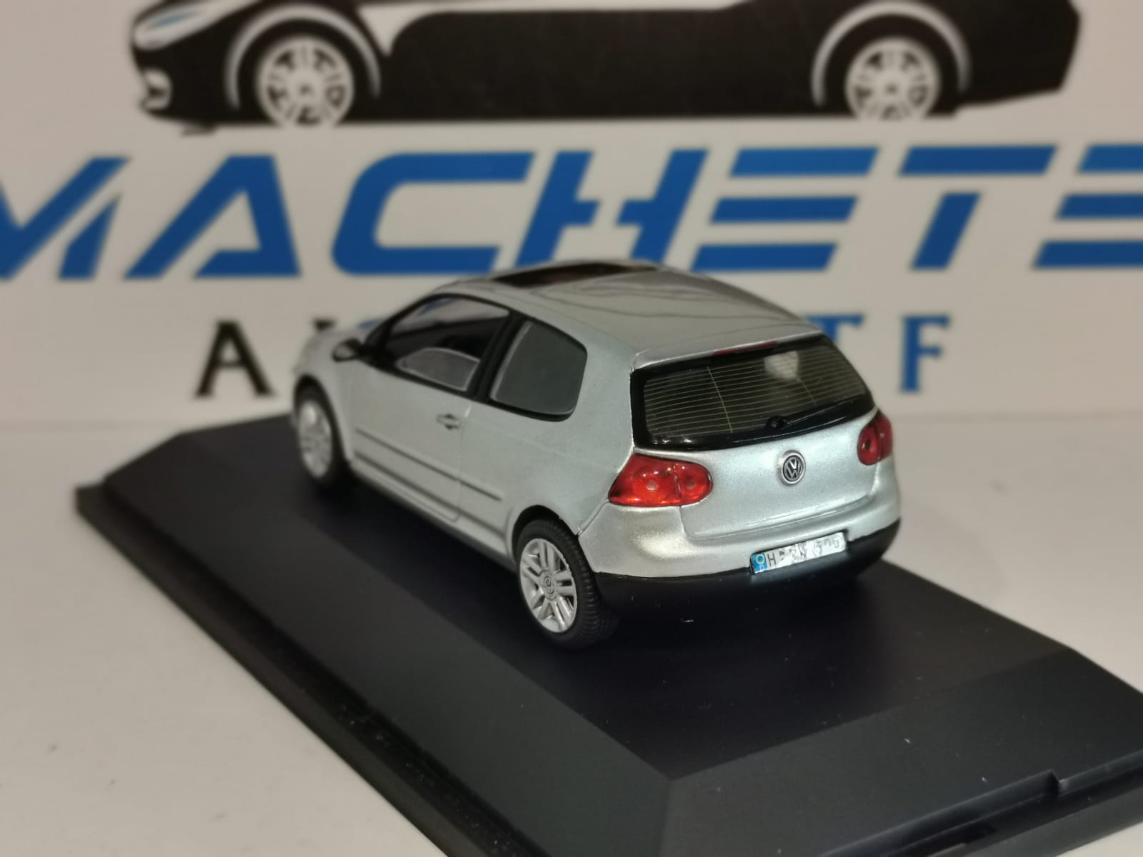 VW Golf 5 gri 2 usi - 2