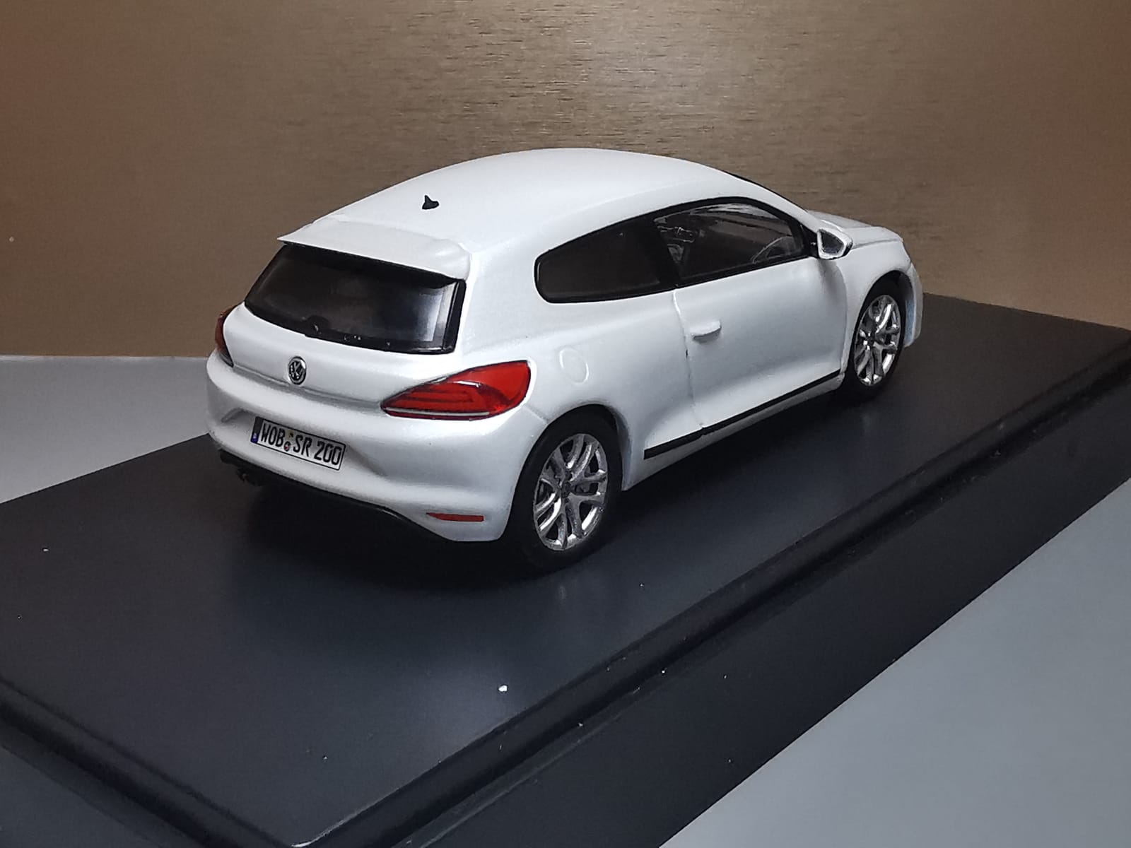 VW Scirocco facelift 2014 alb - 4