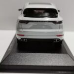 porsche-Cayenne-Turbo-S-E-Hybrid,-1-43