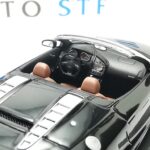 Audi R8 spider negru – 2