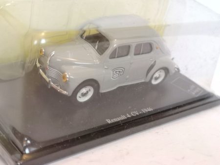 RENAULT 4CV - 1946 - musee de la poste