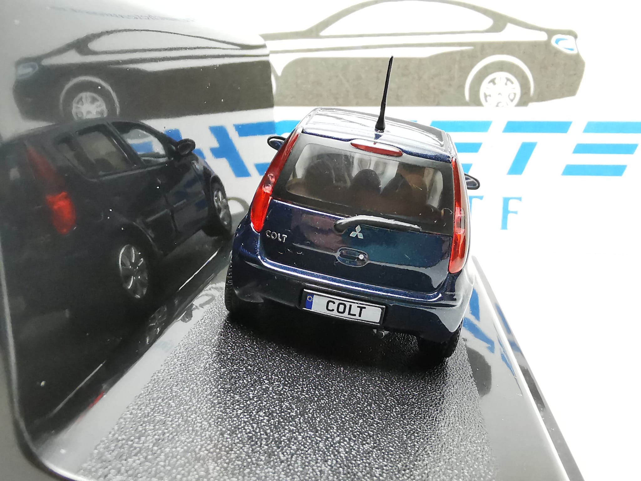 MITSUBISHI COLT - 2