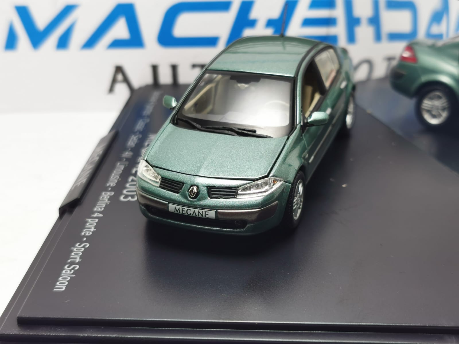 RENAULT MEGANE 2 SEDAN - 2