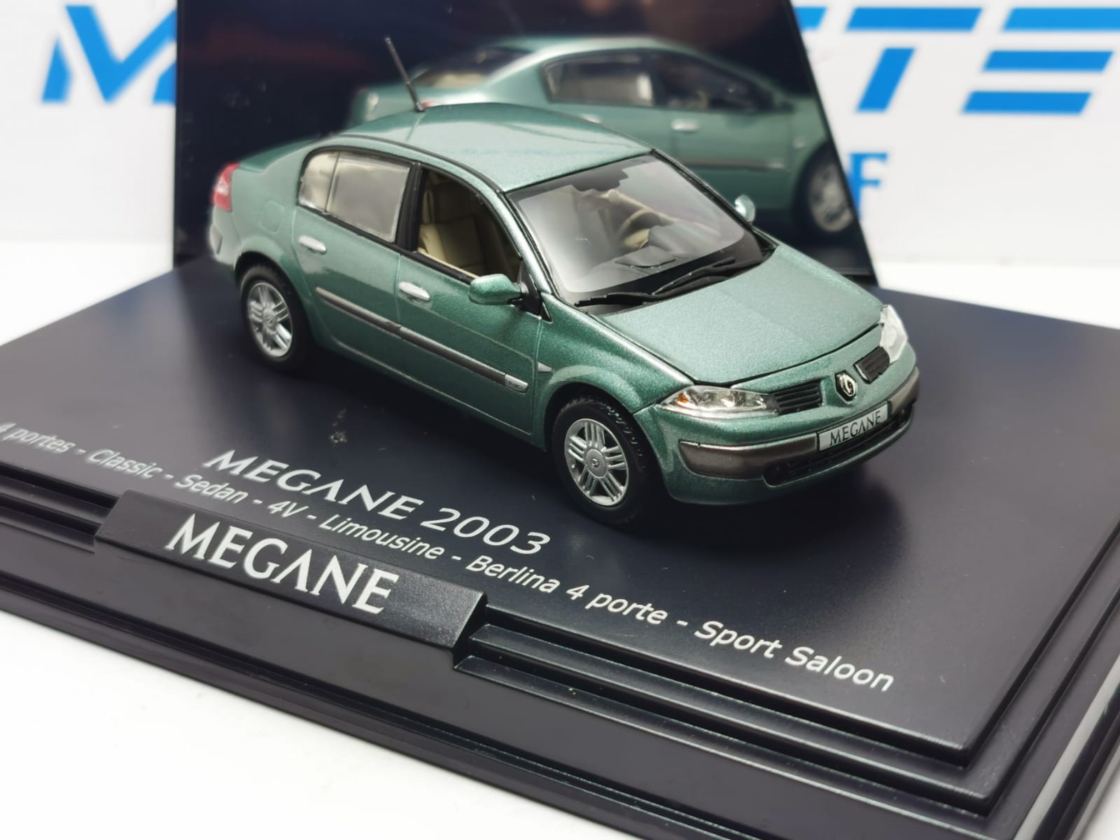 RENAULT MEGANE 2 SEDAN - 3