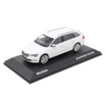 Skoda Superb Combi Moon White – 4