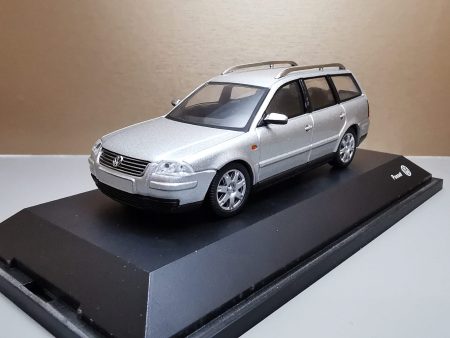 VW Passat B5.5 Variant Silver 2001     ~ bara plafon lipita ~