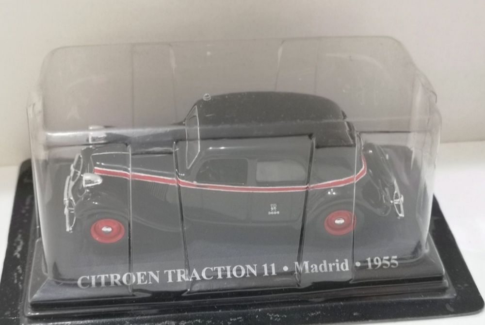 CITROEN TRACTION 11 MADRID 1955 NEGRU