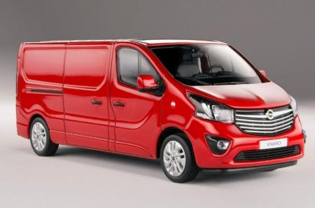 Opel Vivaro 2016 Magma Rot