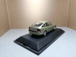 Opel Vectra B verde
