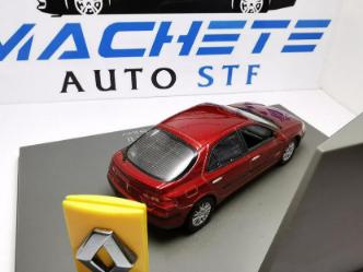 RENAULT LAGUNA 2 BERLINA 4