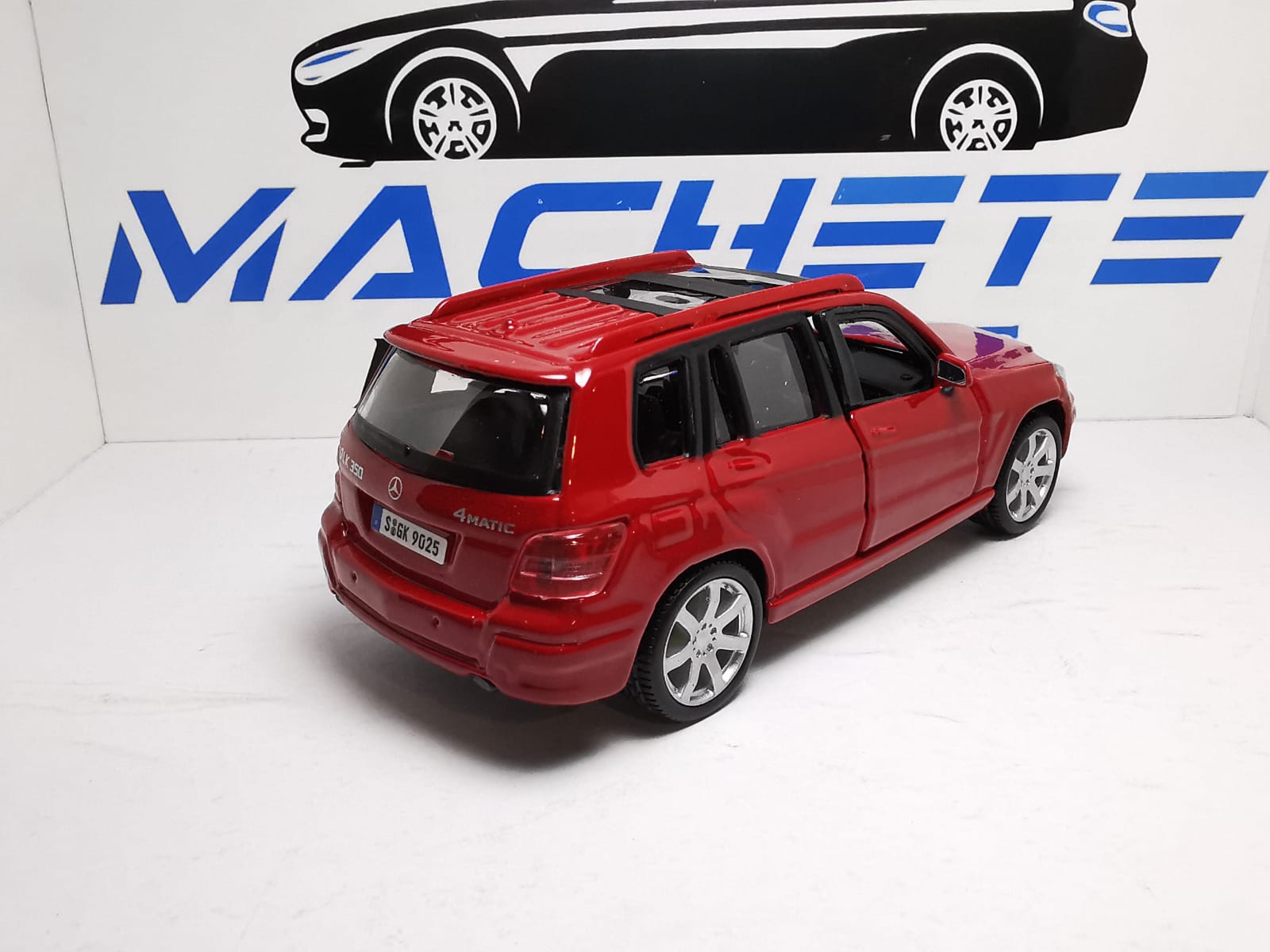 Mercedes Benz GLK - CLASS - 5
