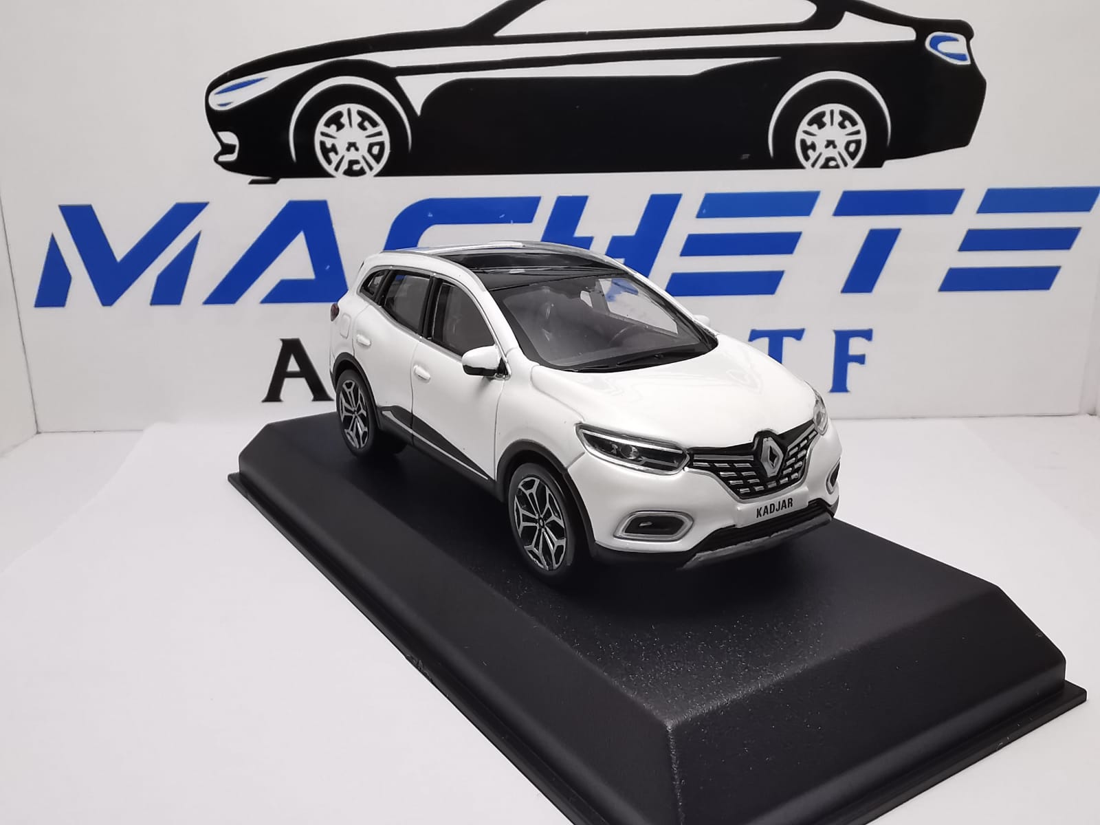 Renault Kadjar 2020 white - 4