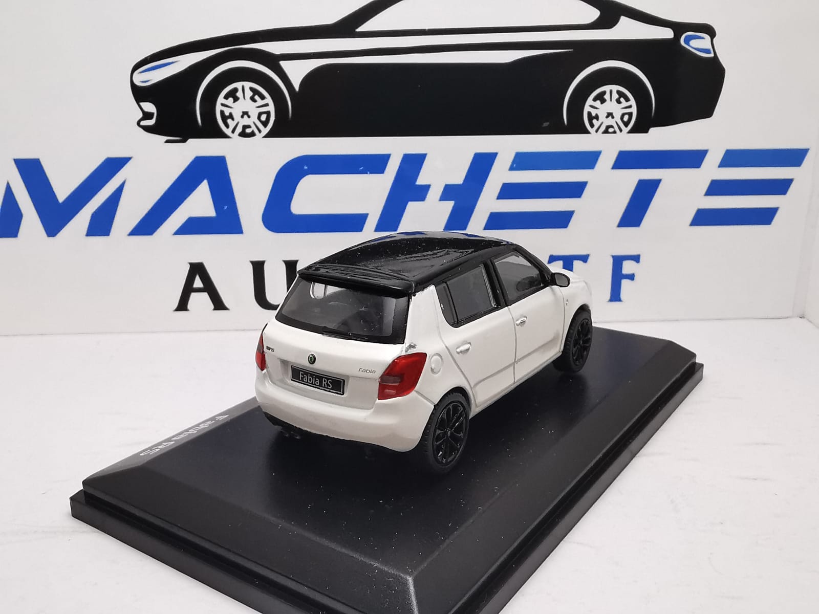 Skoda Fabia RS Candy White - 2