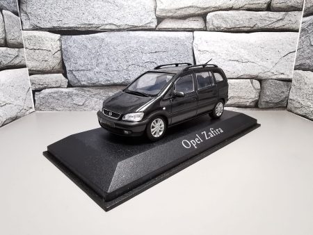 Opel Zafira A model 2001 negru