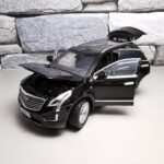 Cadillac XT5 2016 black cu led-uri si sunete