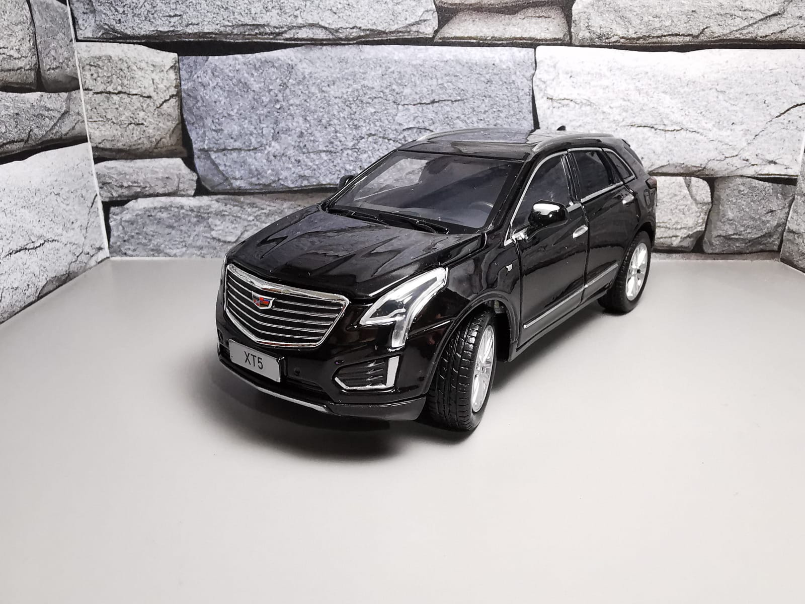 Cadillac XT5 black cu led-uri si sunete 4