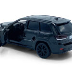 jeep-grand-cherokee-trackhawk-pull-back-zwart