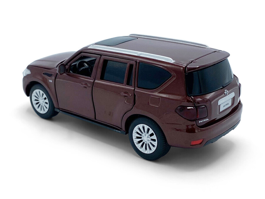 nissan-patrol-y62-pull-back-licht-en-geluid-bruin (1)
