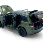 jeep-grand-cherokee-trackhawk-licht-geluid-en-sturende-voorwielen-groen (2)