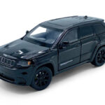 jeep-grand-cherokee-trackhawk-licht-geluid-en-sturende-voorwielen-zwart (2)