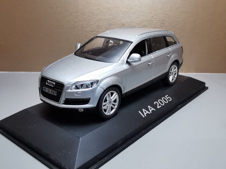 Audi Q7 silver 2005