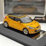 Hyundai Veloster orange 2012