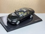 Jaguar XJ Black Amethyst.