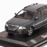 Skoda Octavia 2 Combi metallic gray graphite 2004