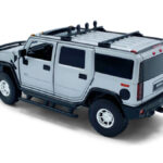 hummer-h2-licht-geluid-en-sturende-voorwielen-zilver