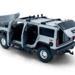 hummer-h2-licht-geluid-en-sturende-voorwielen-zilver