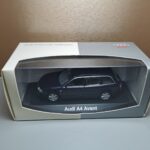 Audi A4 avant B6 Mingblau 2001 1