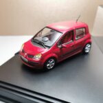 Renault Modus rouge de feu, 2005 1