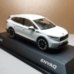 Skoda Enyaq 4, moon white 2021 1