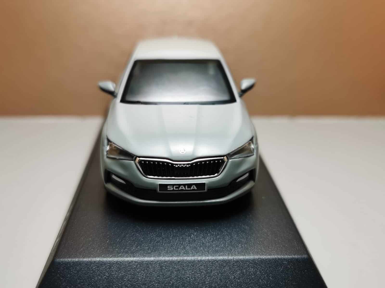 Skoda Scala, gri, 2018 5