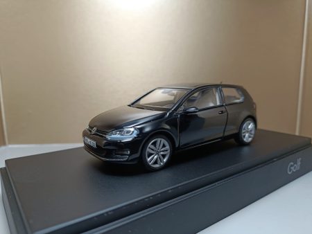 VW Golf 7 (VII) Phantom Black 2013