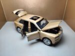 Rolls-Royce Cullinan 2019 (replica) Gold cu led-uri si sunete