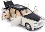 Rolls-Royce Phantom VIII Extended 2018 White (replica) cu led-uri si sunete scala 1/24