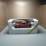 Opel tigra caramiziu 1