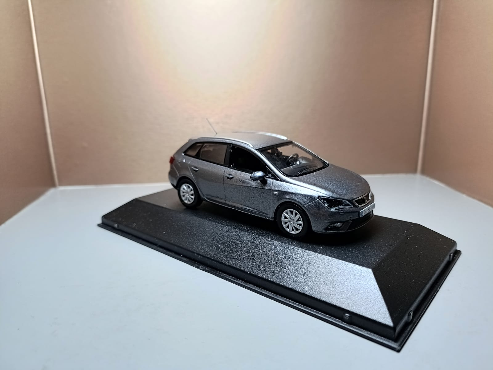 Seat Ibiza ST 2013 Grafit .