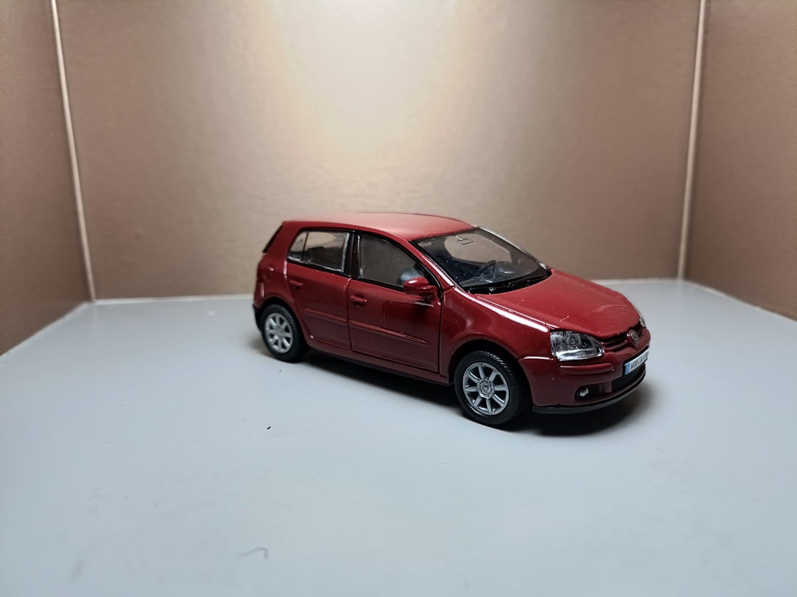 VW Golf 5 visiniu 2005